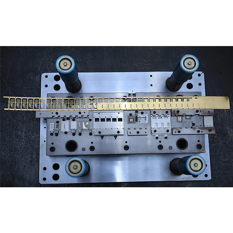 精密模具